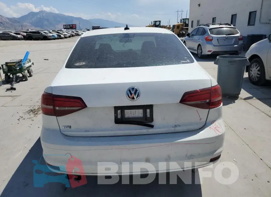 3VWDB7AJ0HM319061 Photo# 6