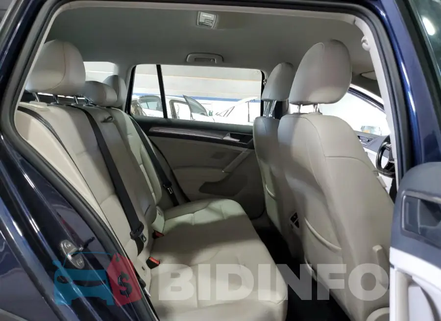 3VWH17AU5HM523675 Photo# 10