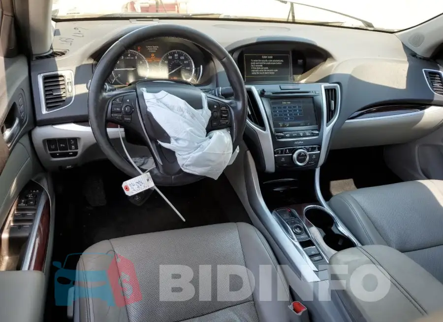 19UUB2F75HA003284 Photo# 8