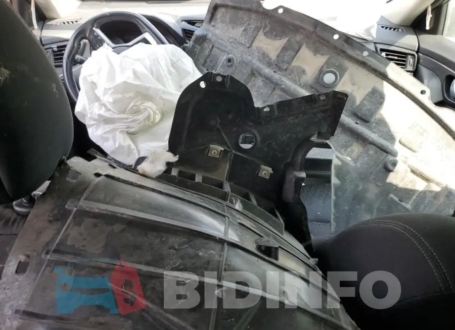 JN8AT2MT4KW258540 Photo# 8