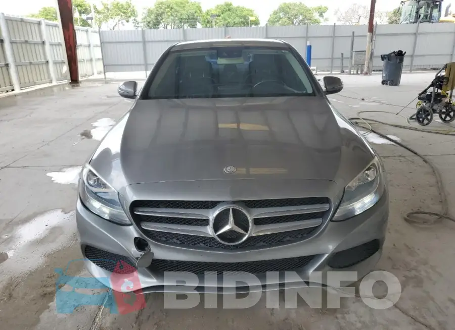55SWF4HB4GU162889 Photo# 5
