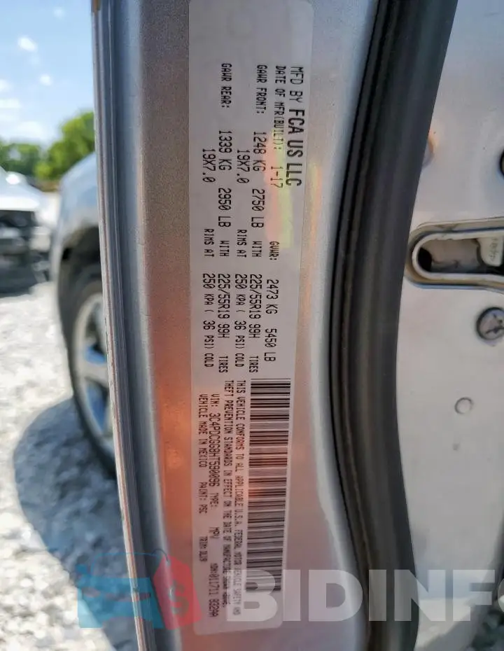 3C4PDCGG8HT590096 Photo# 13