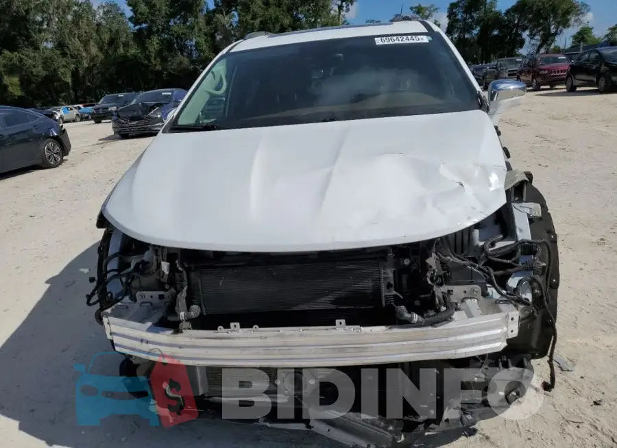 2C4RC1N76JR169747 Photo# 5