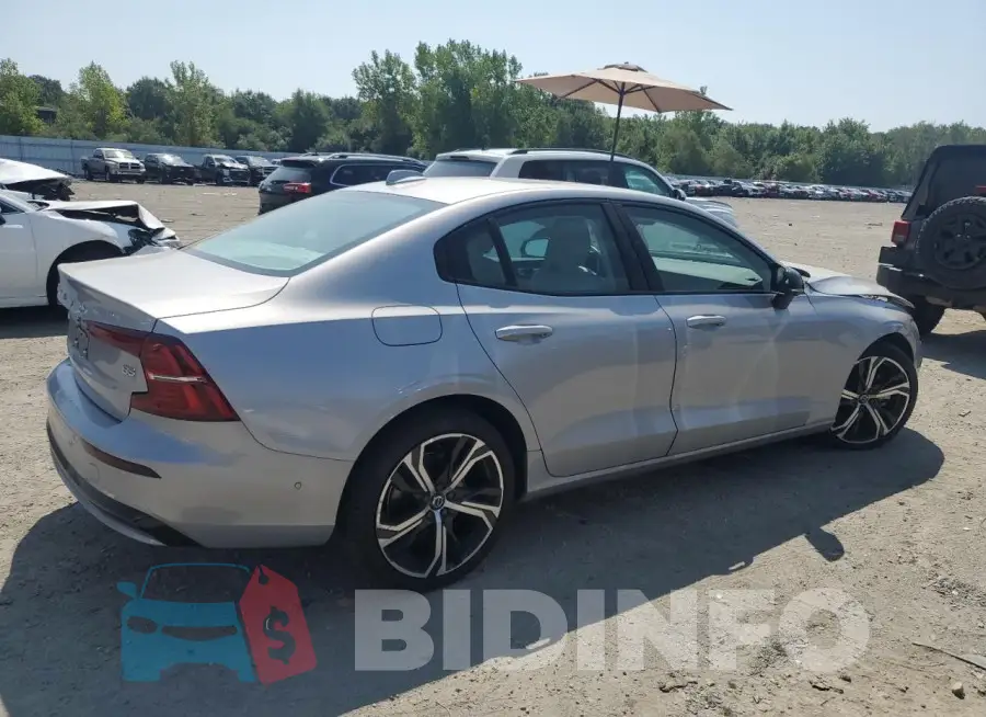 7JRL12FC7SG368680 Photo# 3