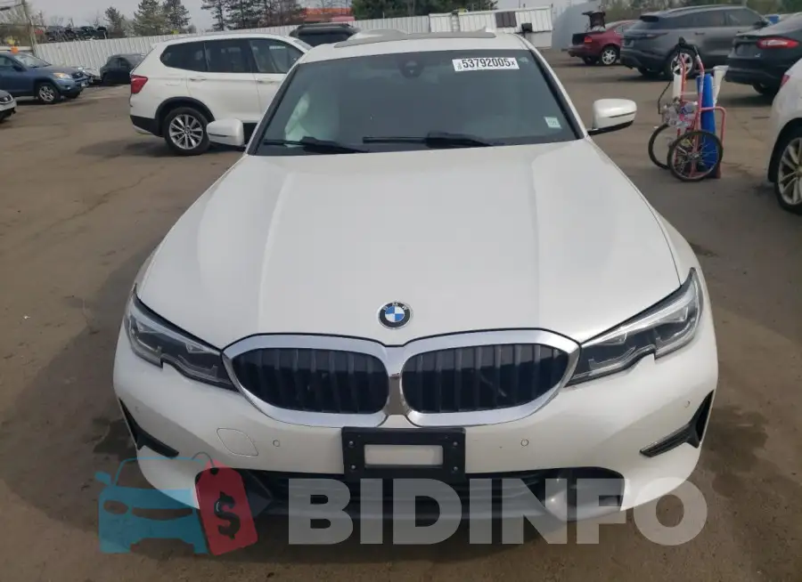 3MW5R7J06M8B63280 Photo# 5