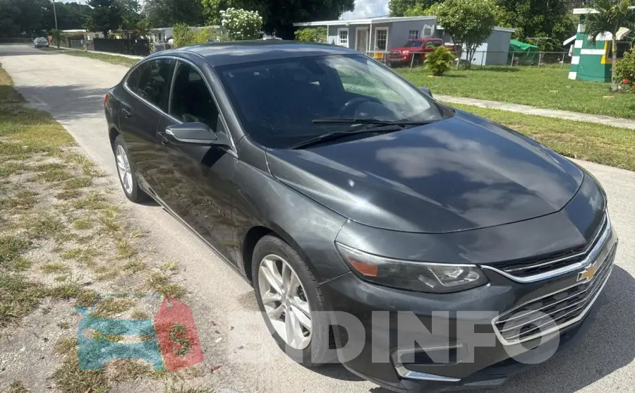 1G1ZD5ST5JF131223 Photo# 1