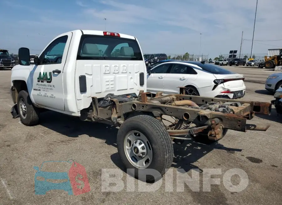 1GB0KUEG0JZ129817 Photo# 2