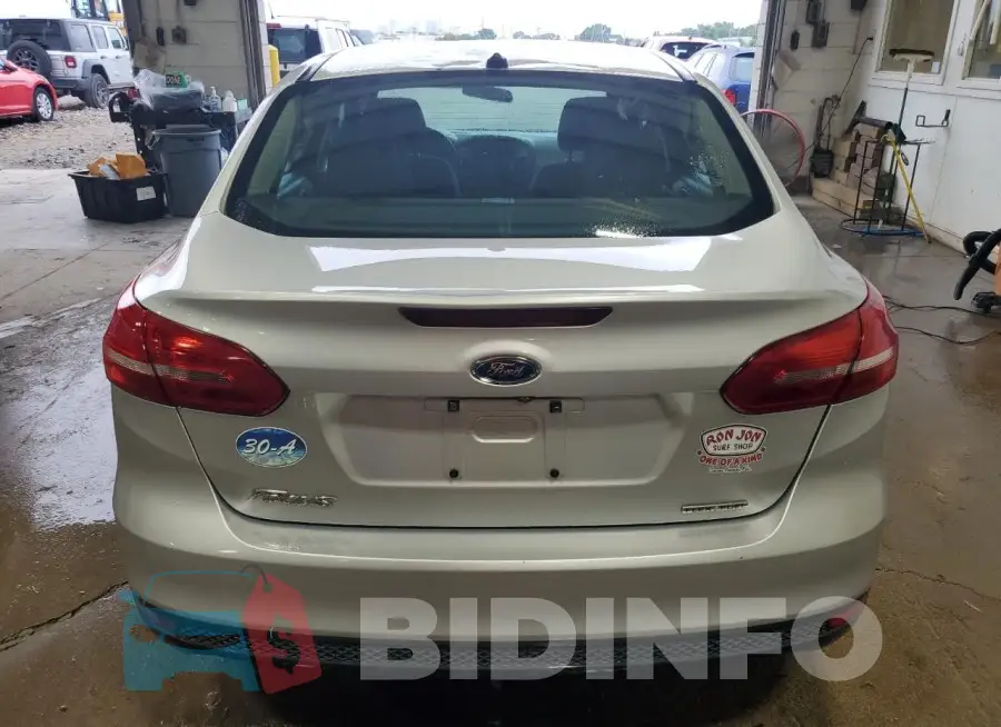 1FADP3E26GL289120 Photo# 6