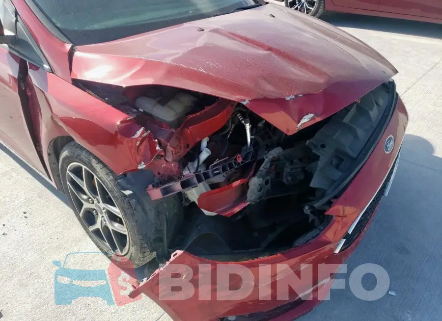 1FADP3M28HL210422 Photo# 9