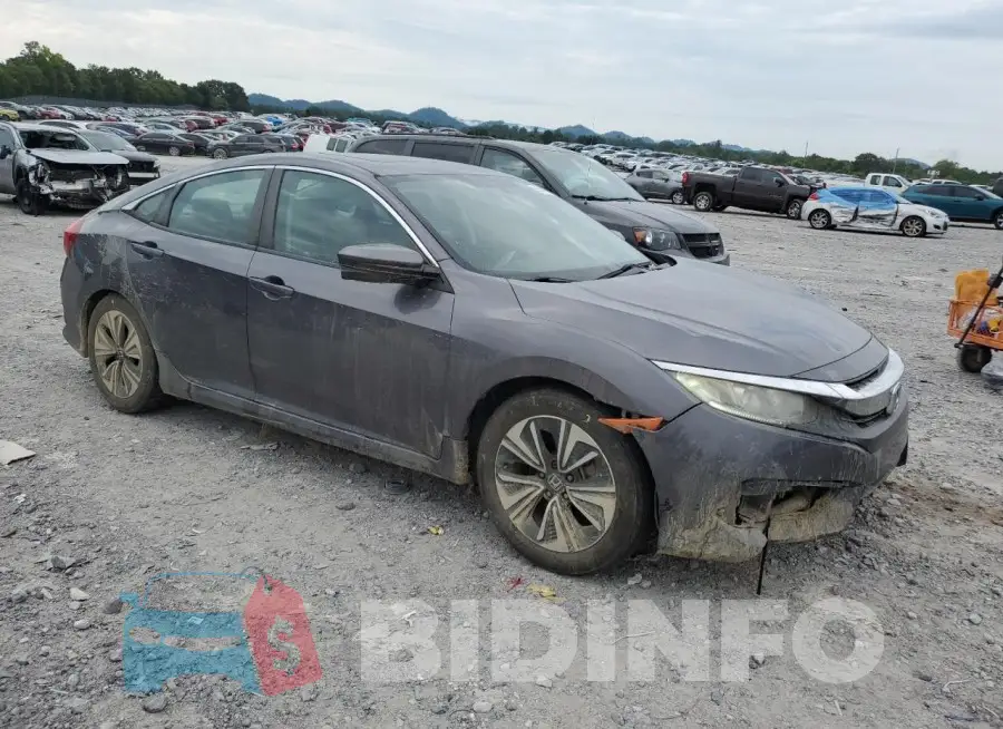 19XFC1F35HE015010 Photo# 4