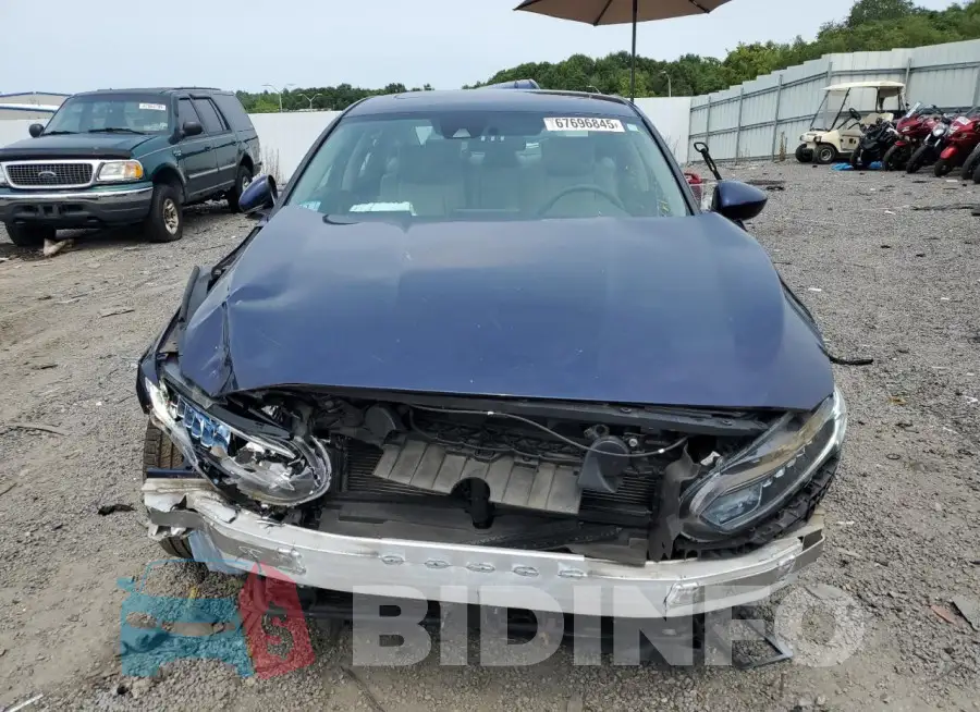 1HGCV3F40JA013158 Photo# 5