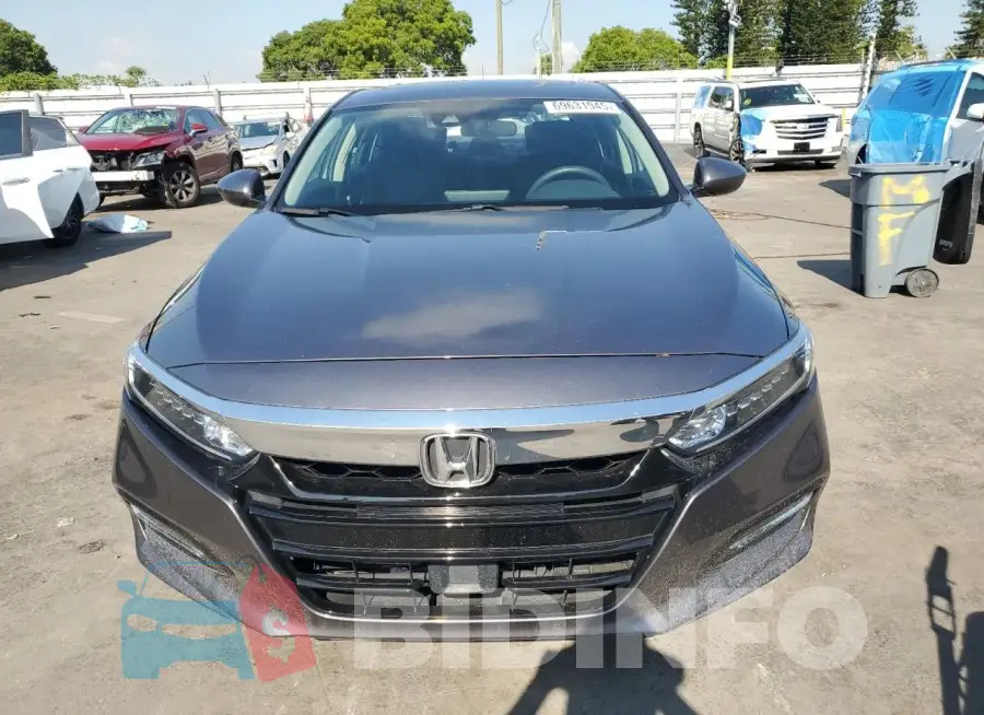 1HGCV3F42JA015185 Photo# 5