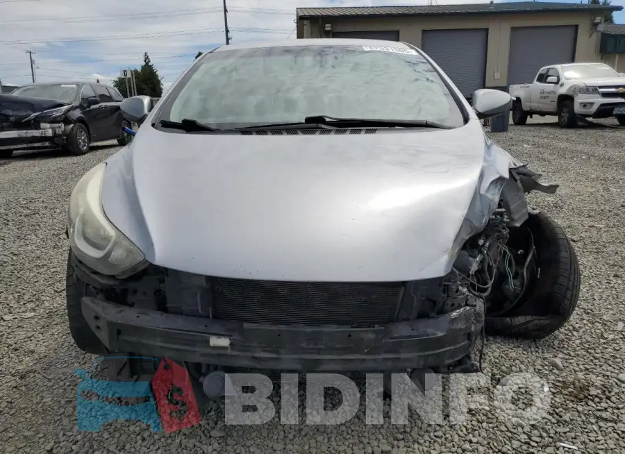 5NPDH4AE8GH724737 Photo# 5