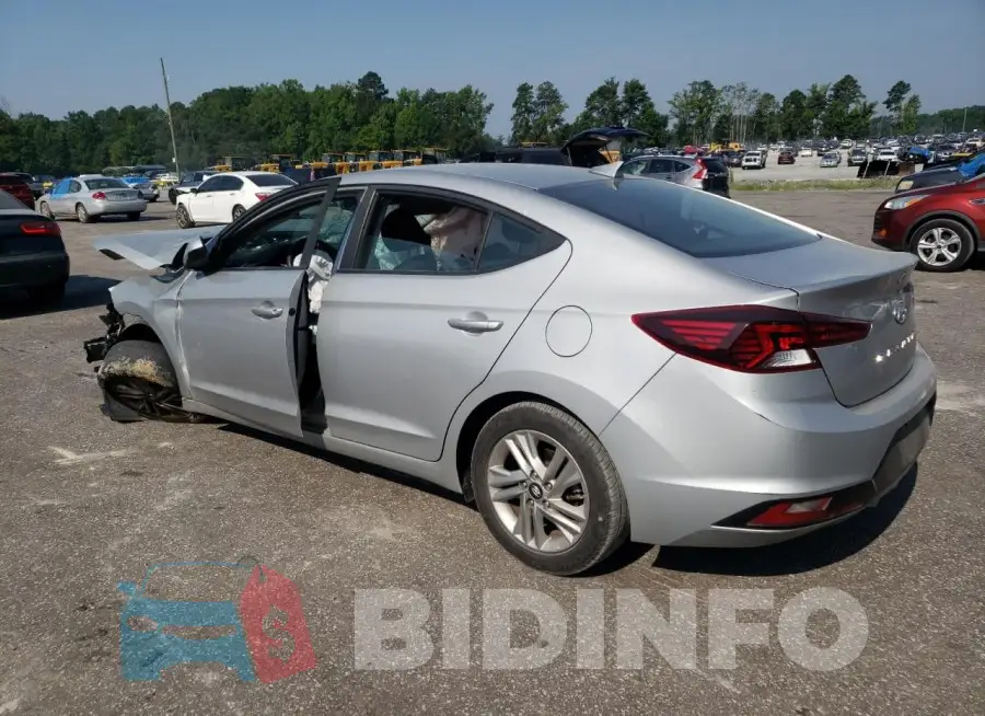 KMHD84LF2LU044589 Photo# 2