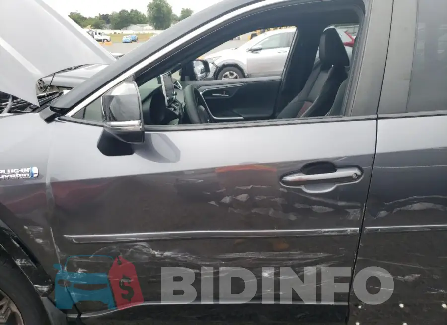 JTMEB3FV8MD072387 Photo# 7