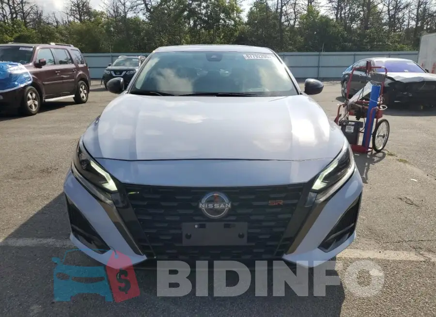 1N4BL4CV1PN342381 Photo# 5
