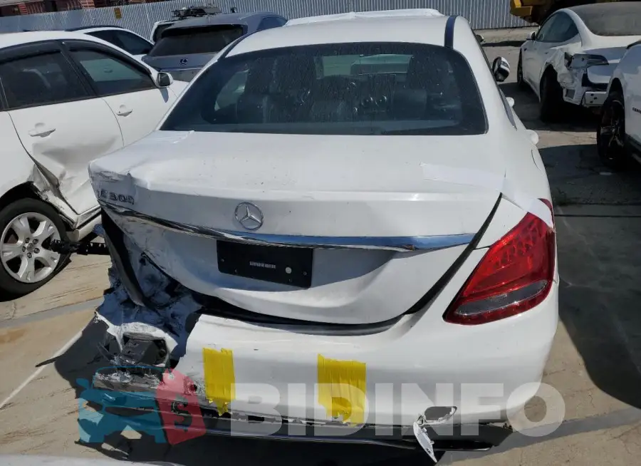 55SWF4JB2JU275631 Photo# 6