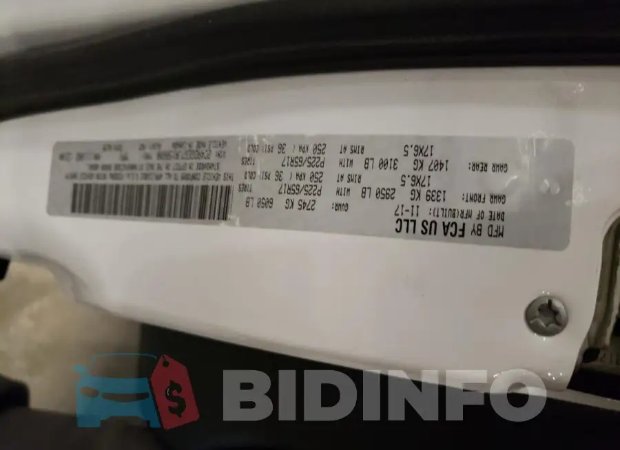 2C4RDGEG7JR150608 Photo# 13