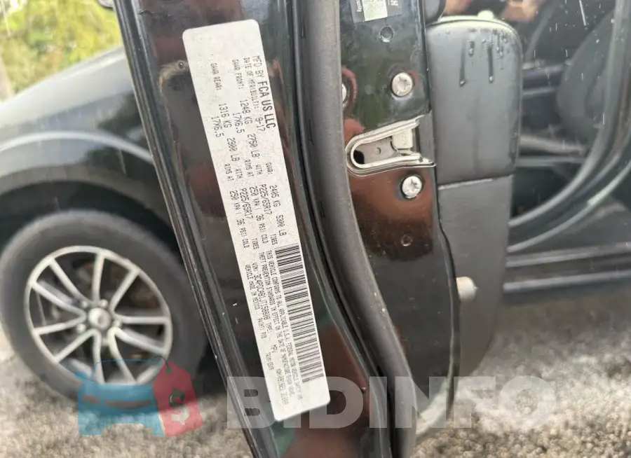 3C4PDCAB1JT158808 Photo# 10