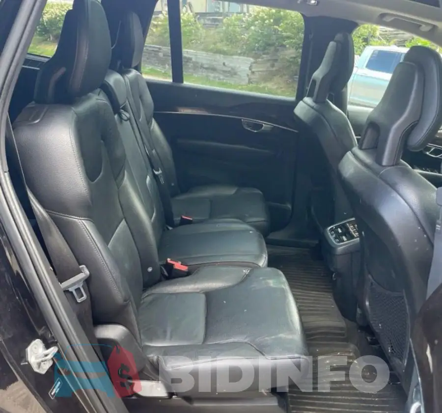 YV4A22PK3G1092689 Photo# 6