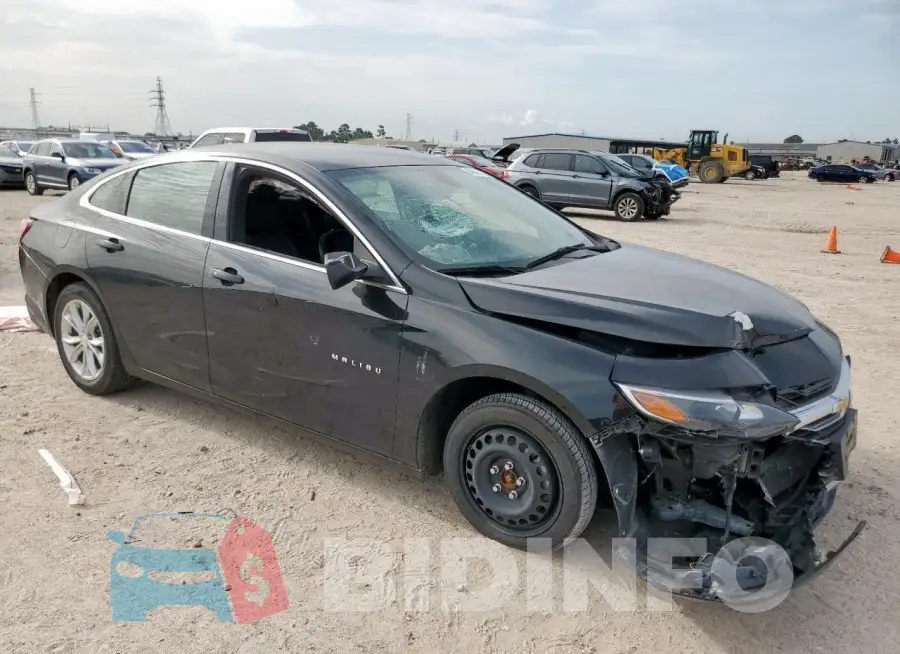 1G1ZD5ST3LF095017 Photo# 4