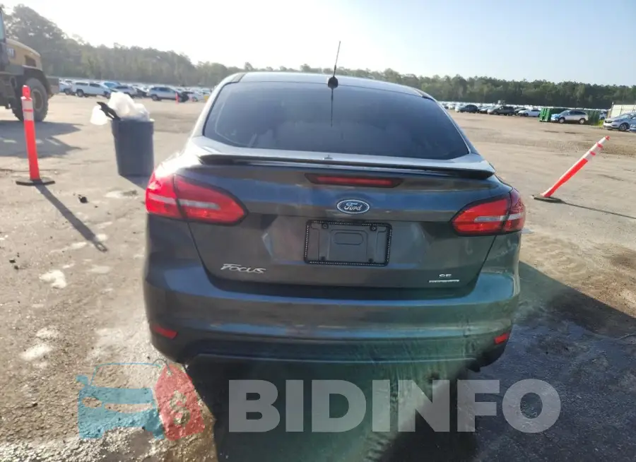 1FADP3F20GL304743 Photo# 6