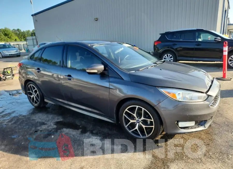 1FADP3F20GL304743 Photo# 4