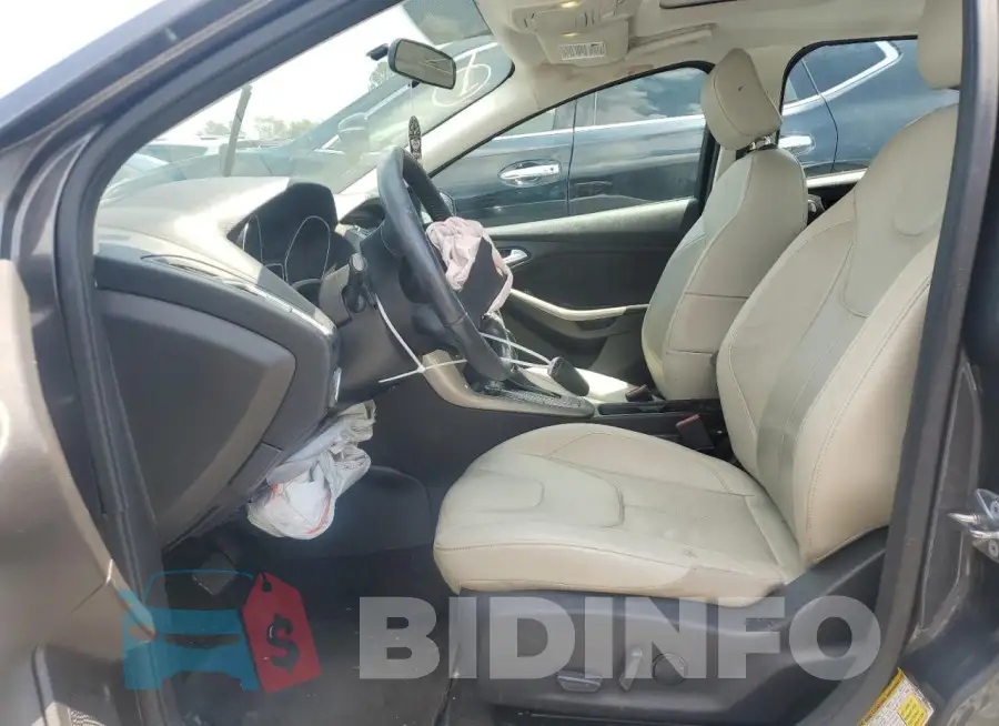 1FADP3J26HL279162 Photo# 7