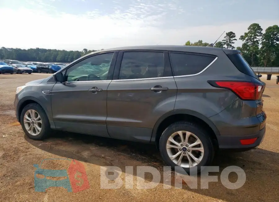 1FMCU0GD8KUB00901 Photo# 2