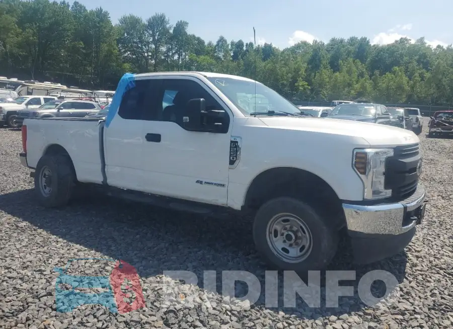 1FT7X2B64HEC34423 Photo# 4
