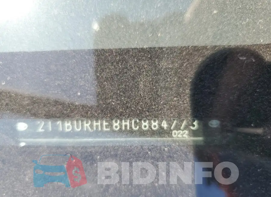 2T1BURHE8HC884773 Photo# 13