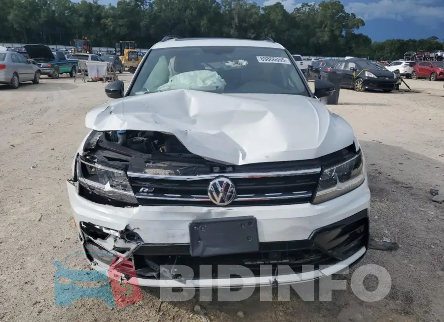 3VV2B7AX6LM108083 Photo# 5