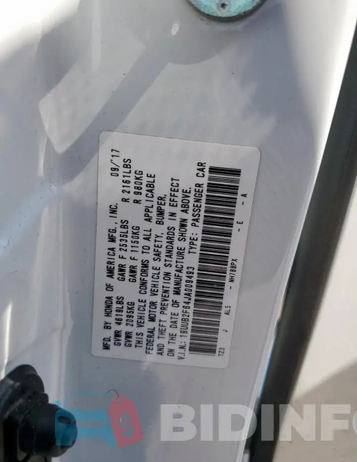 19UUB2F64JA009493 Photo# 12