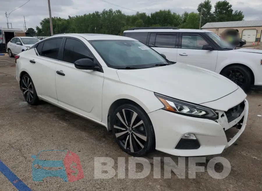 1N4BL4CV9LC135534 Photo# 4