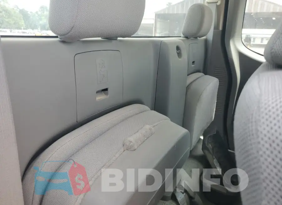 1N6BD0CT0HN717187 Photo# 10