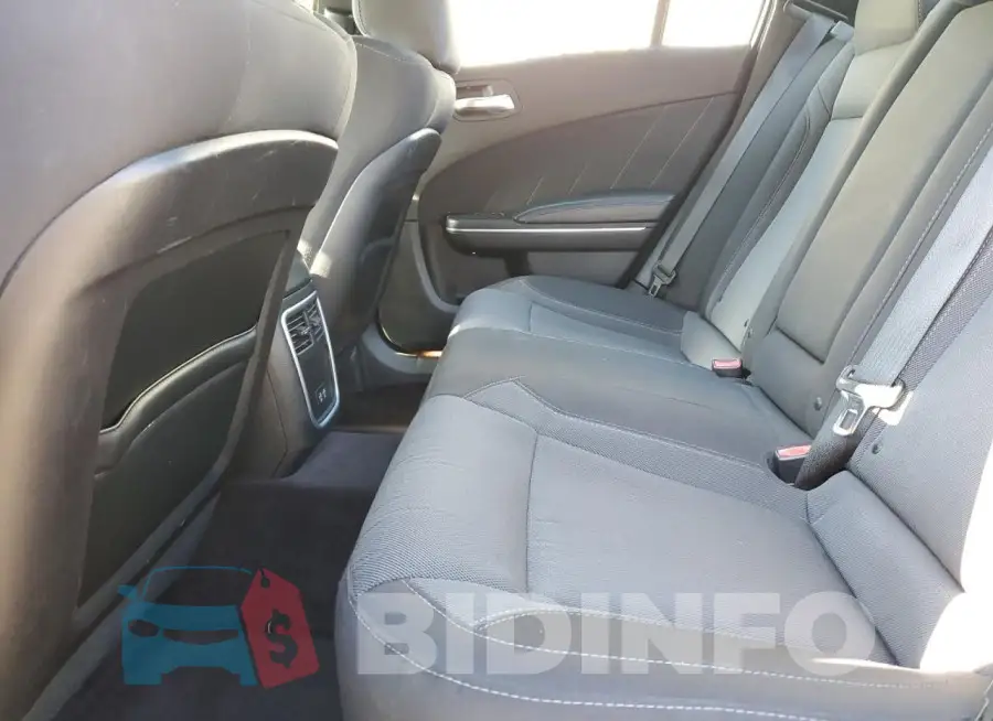 2C3CDXJG5HH511527 Photo# 10