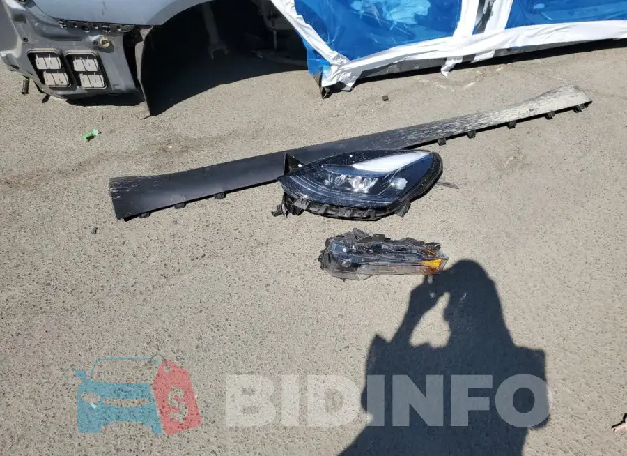 7SAYGDEE7PF632857 Photo# 12