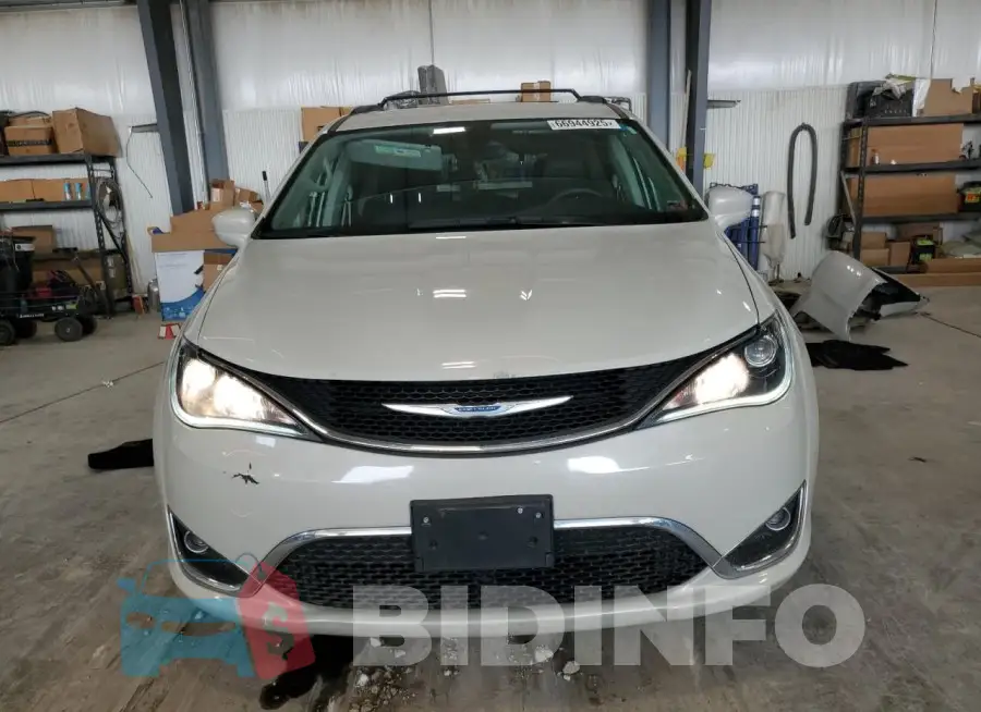2C4RC1BG4HR579512 Photo# 5