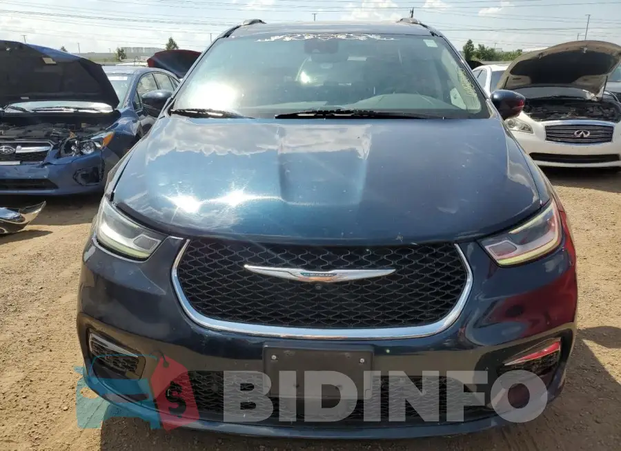 2C4RC1L70MR581279 Photo# 5