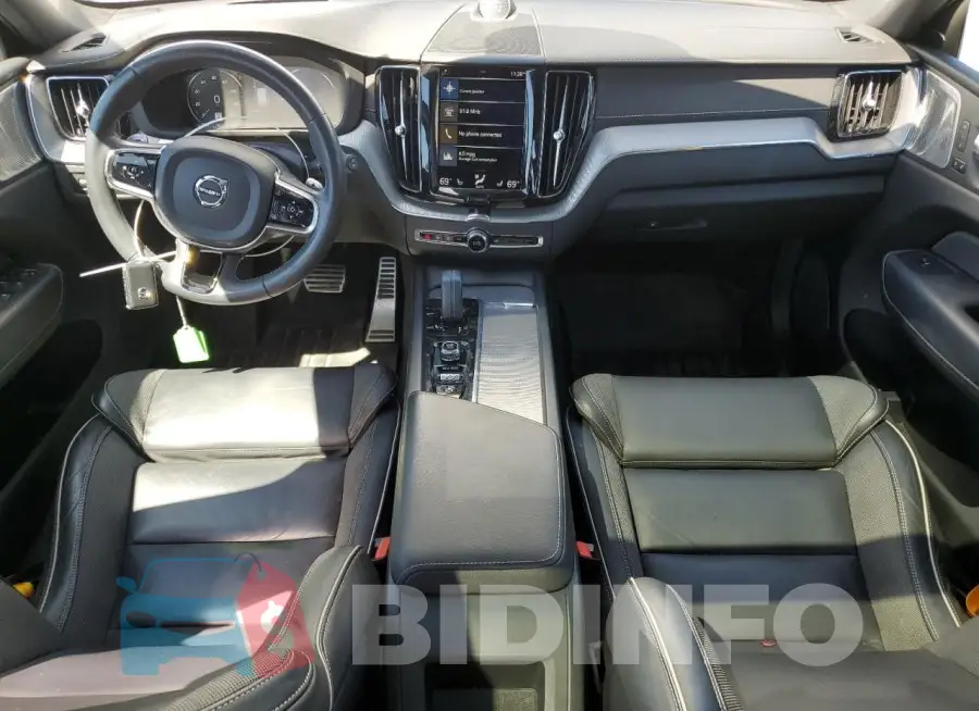 YV4BK0DP6M1739168 Photo# 8