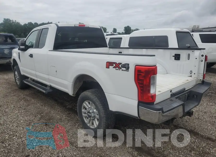1FT7X2B68JEB06238 Photo# 2