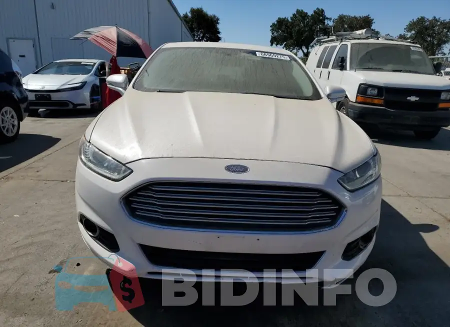 3FA6P0K95GR400444 Photo# 5