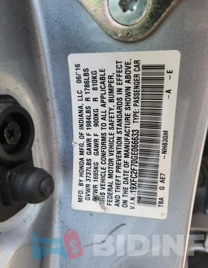 19XFC2F70GE066633 Photo# 12