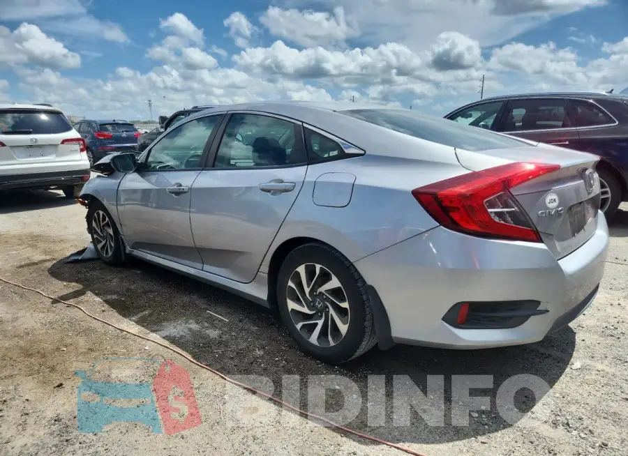 19XFC2F70GE066633 Photo# 2