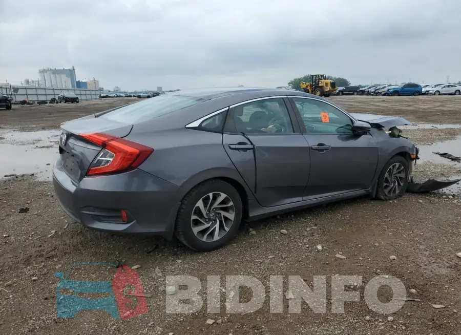 19XFC2F72GE051227 Photo# 3