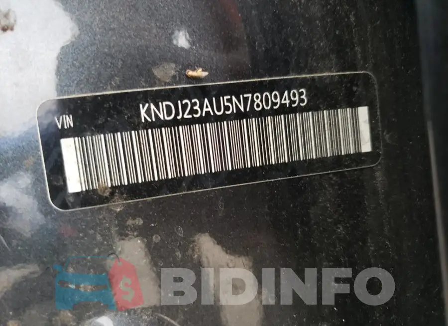 KNDJ23AU5N7809493 Photo# 13
