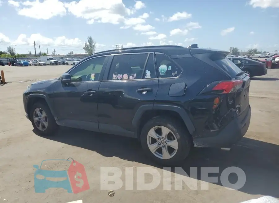 JTMW1RFV7MD068132 Photo# 2