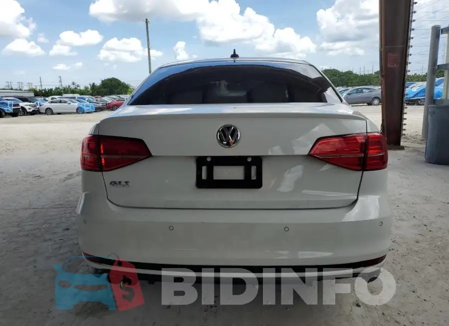 3VW4S7AJ4GM372859 Photo# 6
