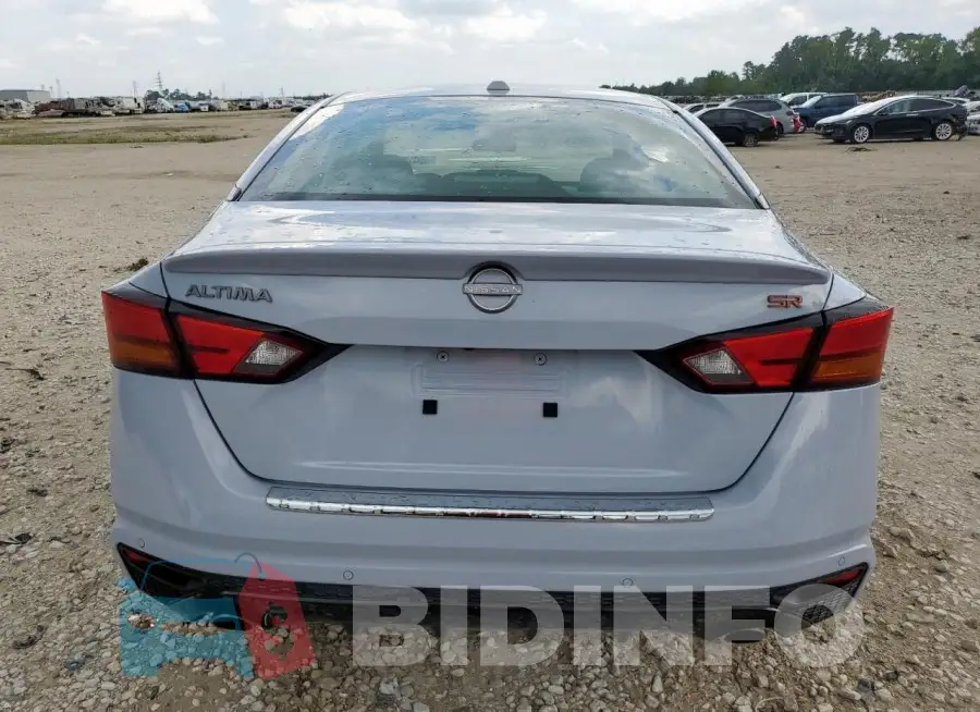 1N4BL4CV3PN344424 Photo# 6