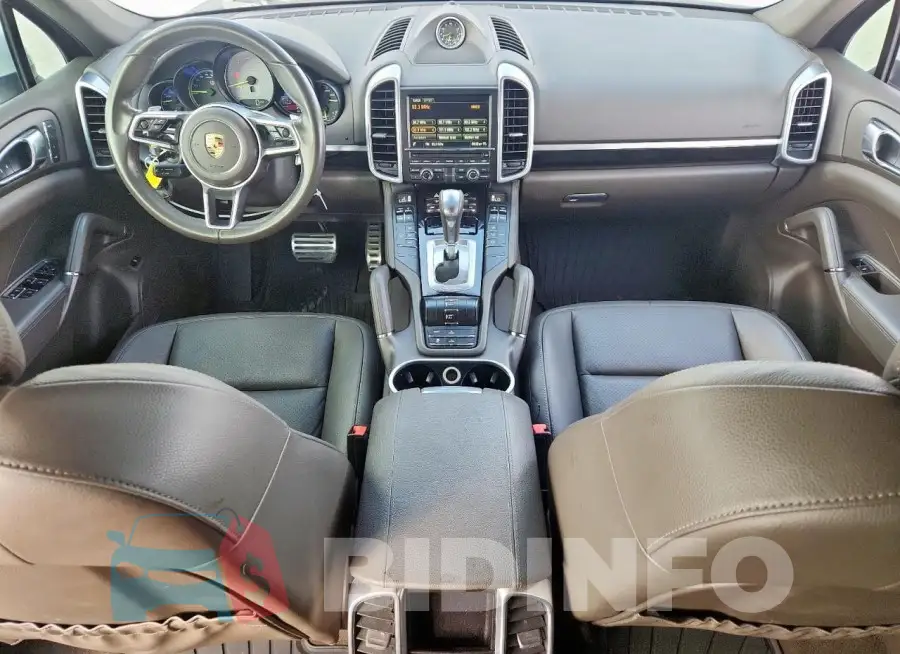 WP1AE2A24GLA64521 Photo# 8